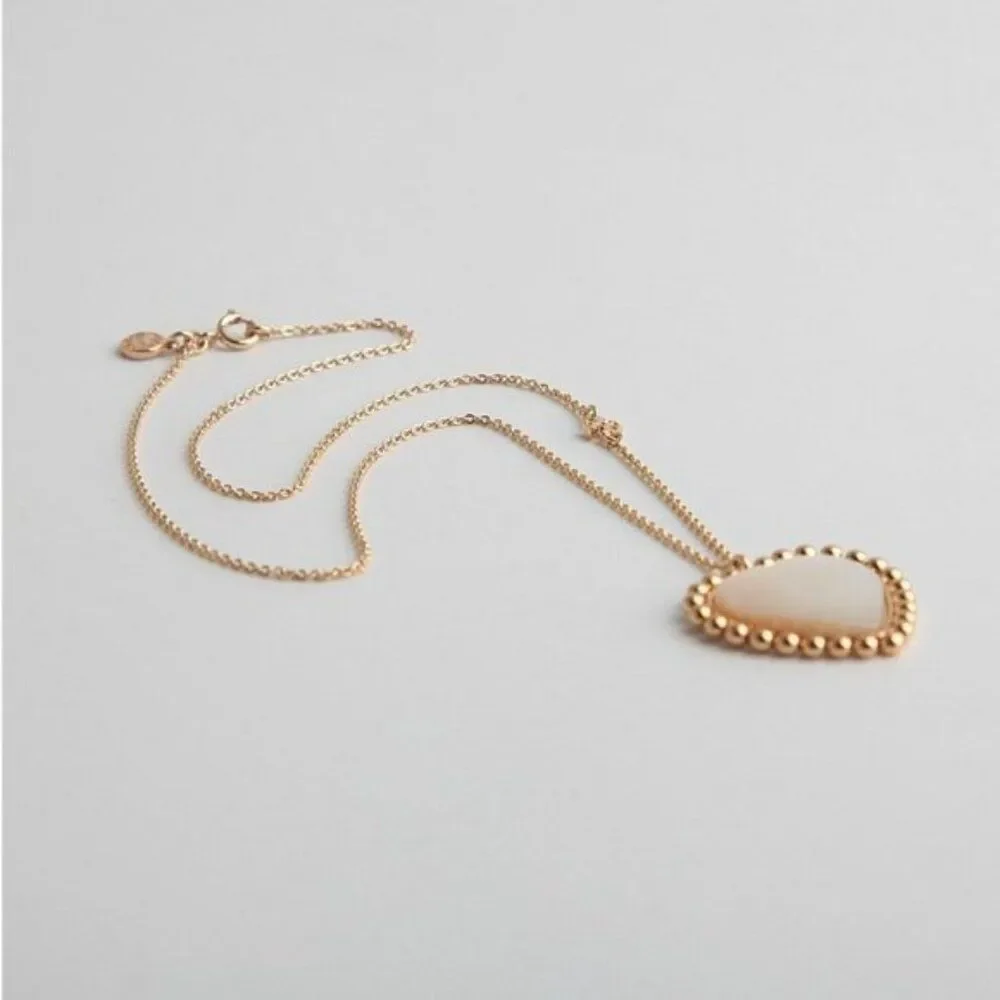 NEW! Tory Burch Gold 'Mother of Pearl' Heart Necklace - Picture 5 of 8